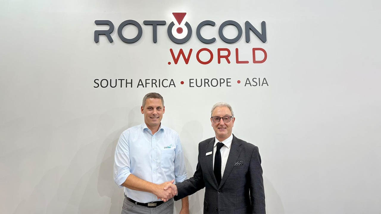 Roger Meierhofer, area sales manager Pantec GS Systems and Michael Aengenvoort, Rotocon group CEO 